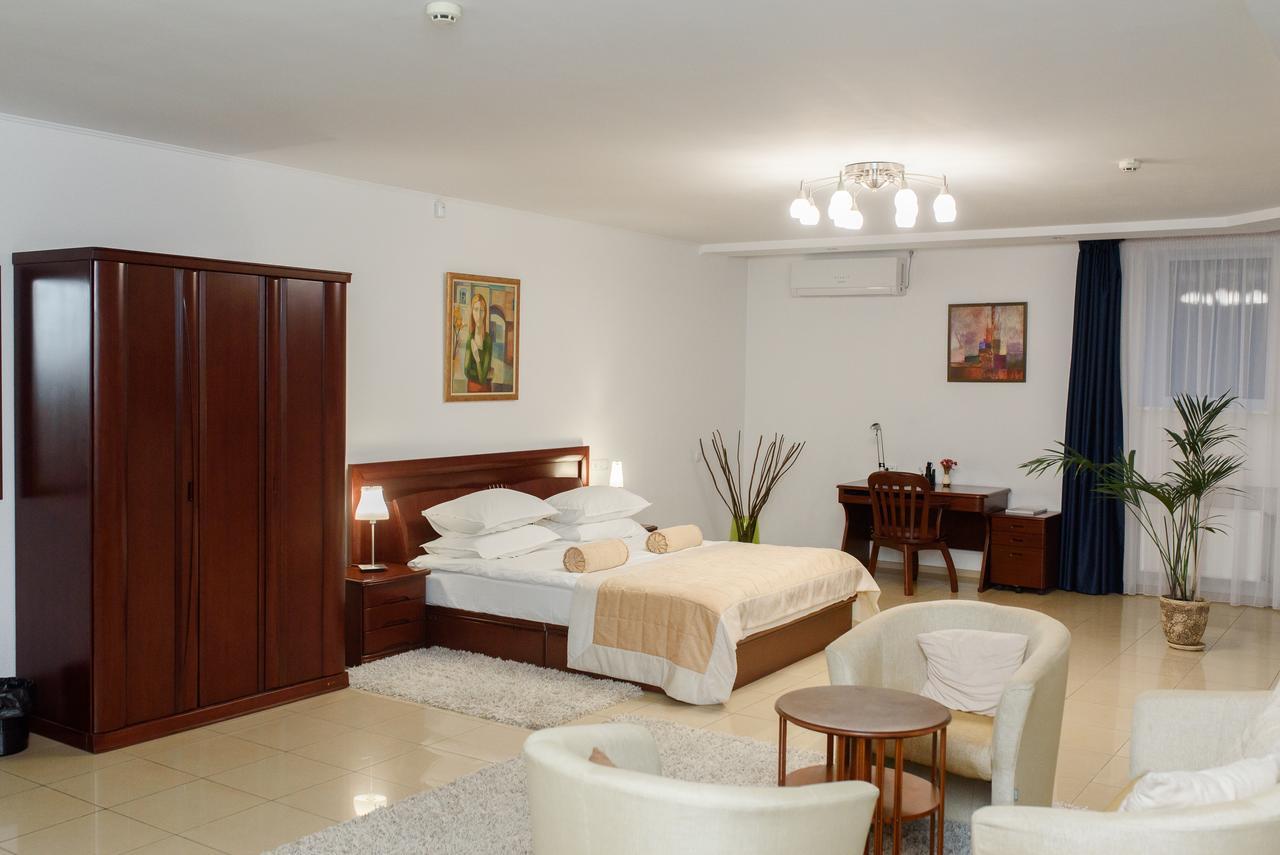 M&M Aparthotel Soumy Extérieur photo